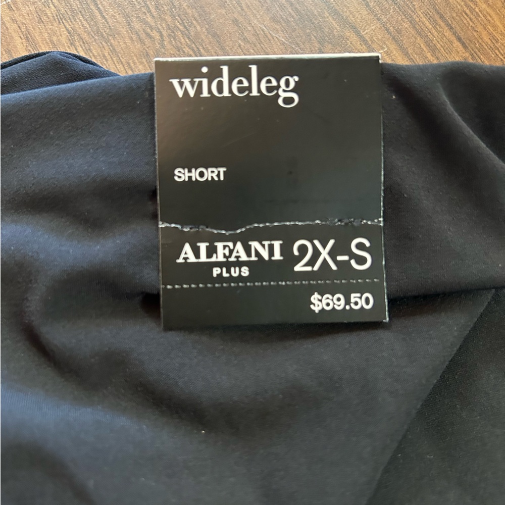Alfani +2xl size short exercise pants spandex flexible wide leg.